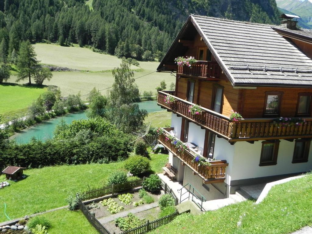 Haus Marienheim Heiligenblut Exterior foto